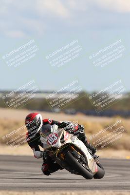 media/Nov-16-2025-Race Pace (Sun) [[8c5fa54630]]/Verified Riders/9-Turn 16 (150pm)/